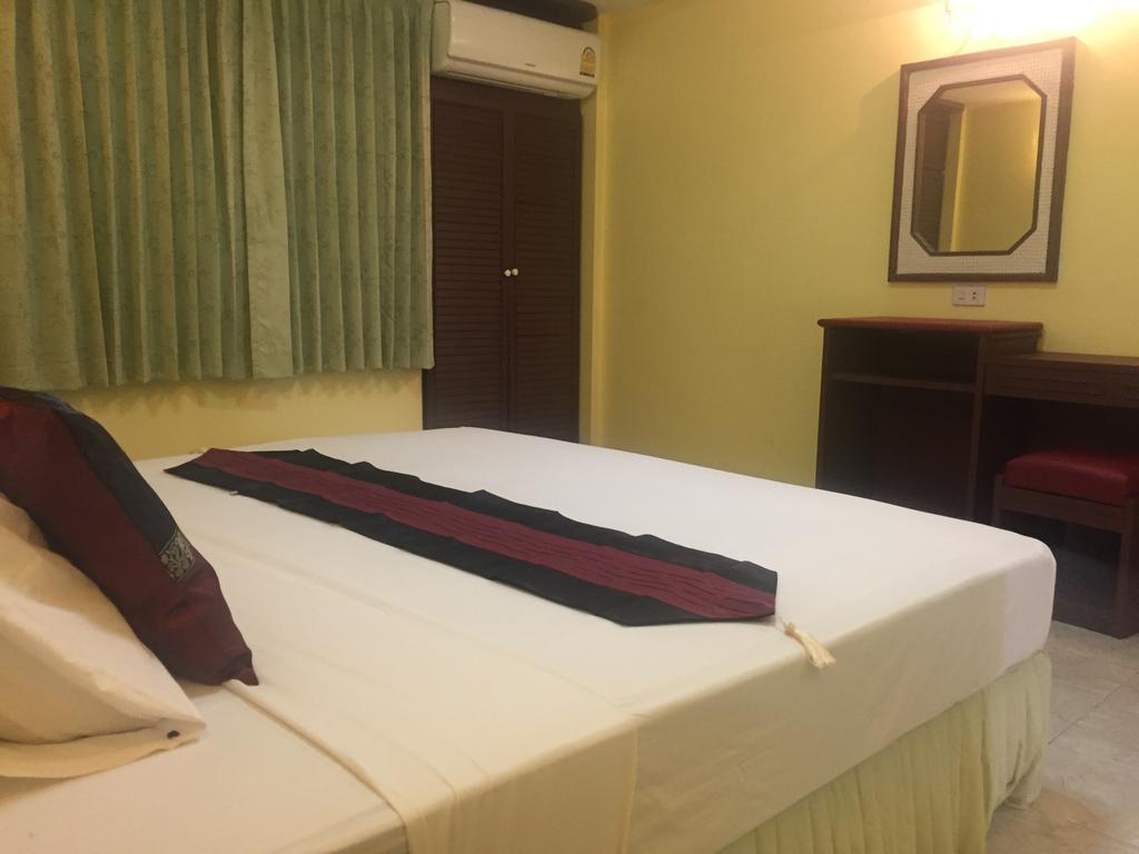 Palma Resort Patong Екстериор снимка